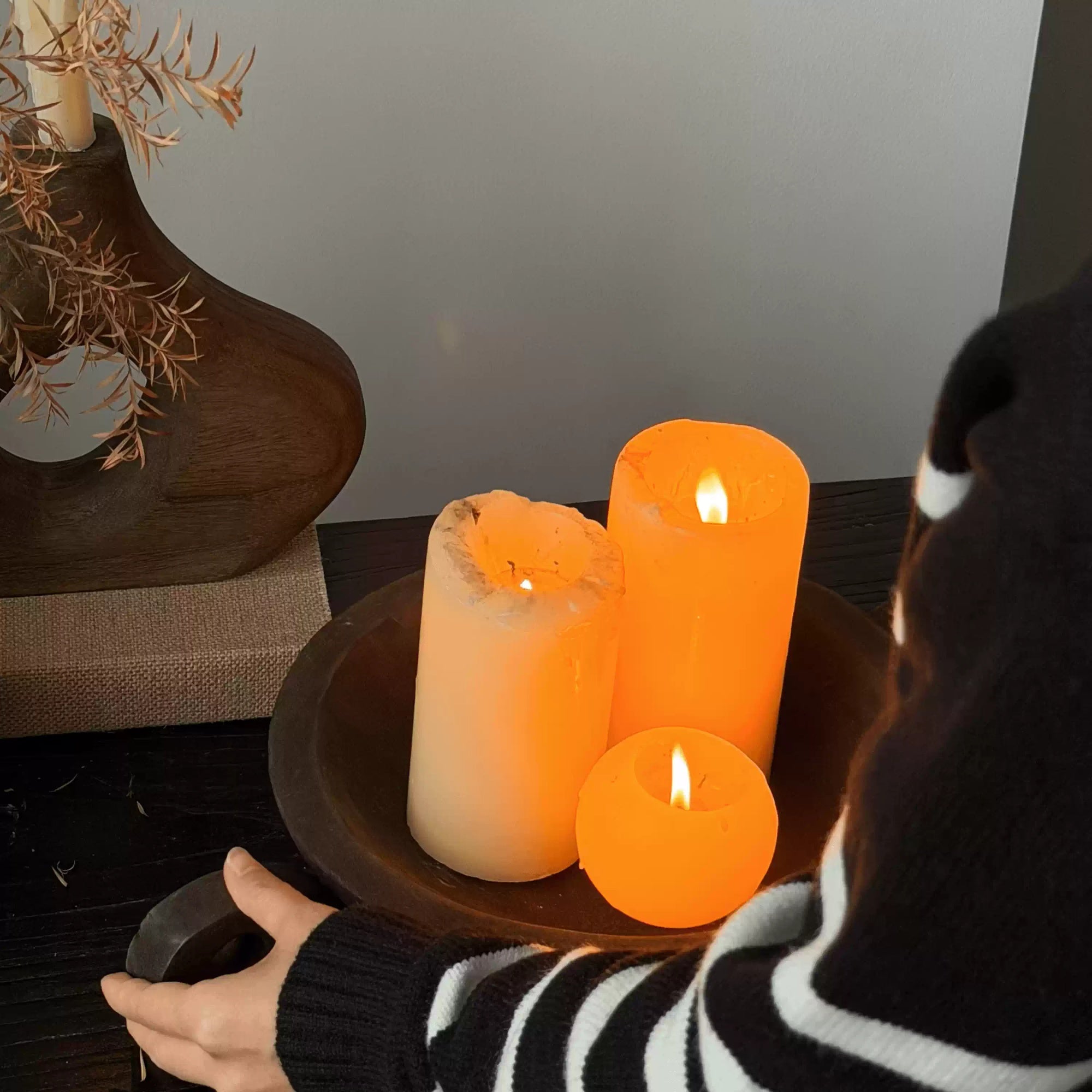Round Wabi Sabi Wooden Aromatherapy Tray with Handles